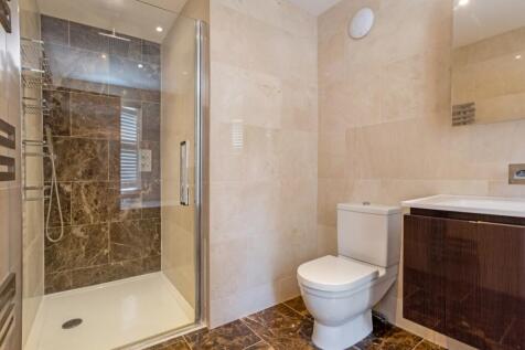 4 Cromwell Garden...