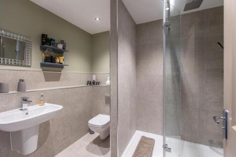 En Suite Shower Room