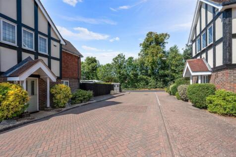 BIRCH CLOSE,8- (19).jpg