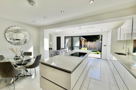 LIVING DINING KITCHEN