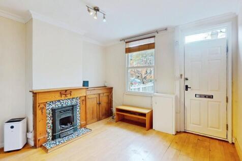 Living Room - Ang...