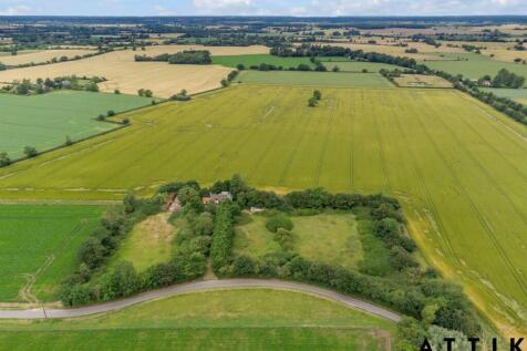 Attik Monks Farm cottage (1).jpg