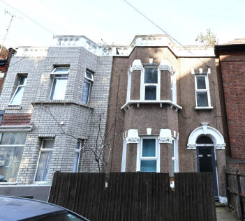 Freehold Investment Opportunity ¿ Two Spacious 