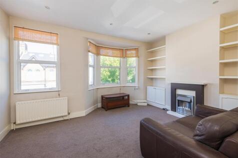 34a Trewint St Rec 1.jpg