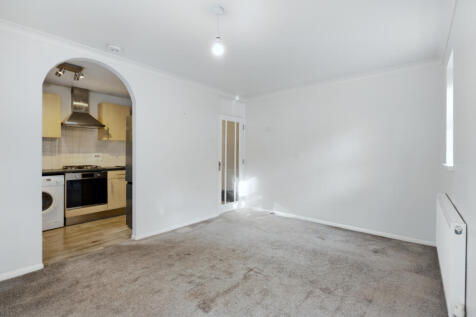 Taylor Close, St. Albans, Hertfordshire, AL4 photo 3