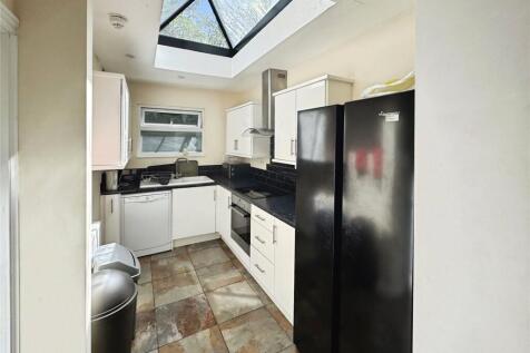 South Road, Englefield Green, Egham, Surrey, TW20 photo 4