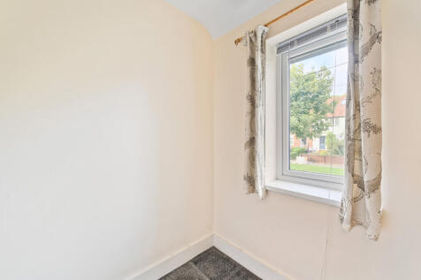 1333835-3-6893393...