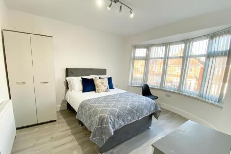 Warwick Avenue, Beeston, East Midlands, NG9 photo 5