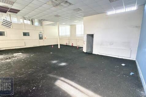Commercial Property to rent Image 6