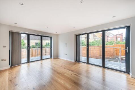 Mora Road, Weston Green, London, NW2 photo 4