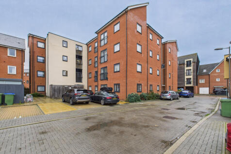 CAM04968G0-PR0076-STILL014-2