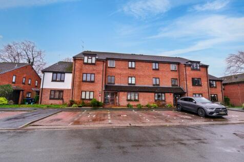 16 William Tarver Close, Warwick, Warwickshire, CV34 4UE