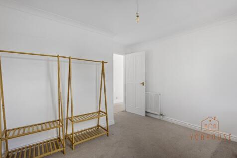 13_Claxton_Grange__13