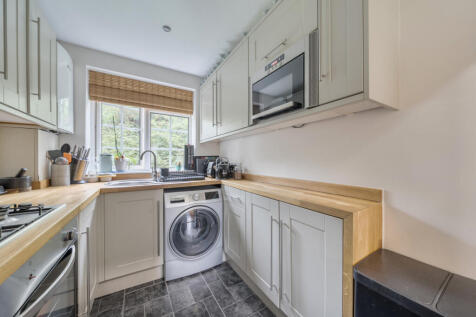 1356213-9-68cbc88...