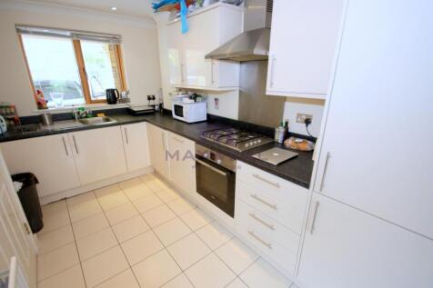 4 bedroom house for rent in Bow, E3