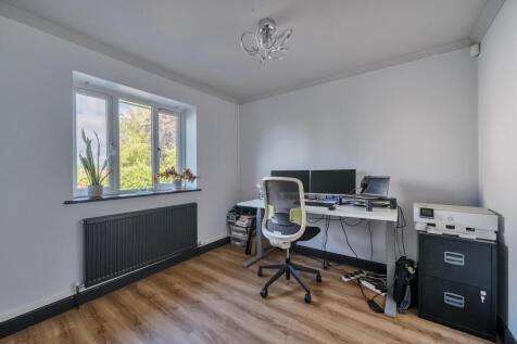 1312674-11-685acd...