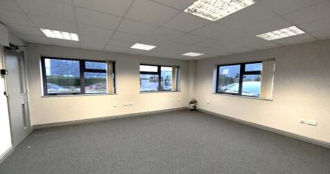 Office to rent Image 4