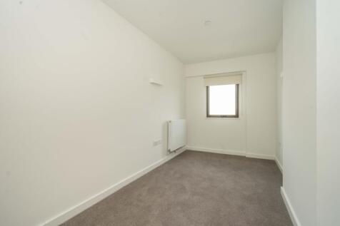 North Acton W3 photo 3