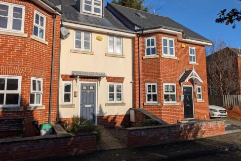 2 Bedroom Terraced in IP16 4GX
