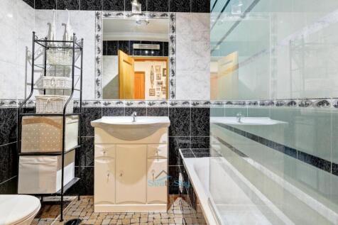 shared family bathroom