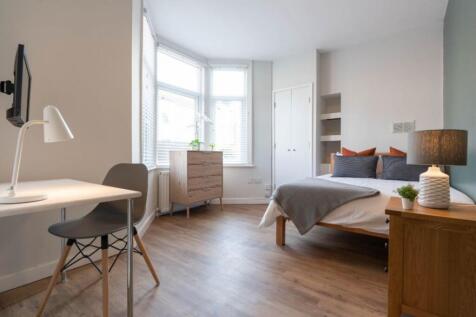 19KG - Bedroom 1