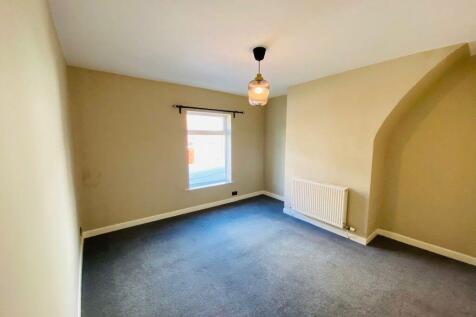 Chester Road, Macclesfield (93) photo 5