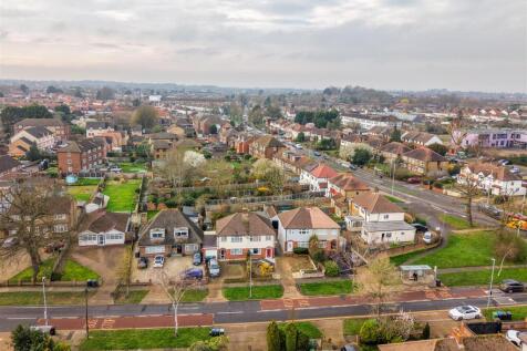 Gilders Road, Chessington1.jpg