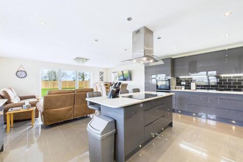 Open Plan Kitchen/Dining/Living Room