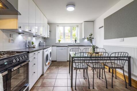 Rolleston Drive, Nottingham, NG7 photo 2