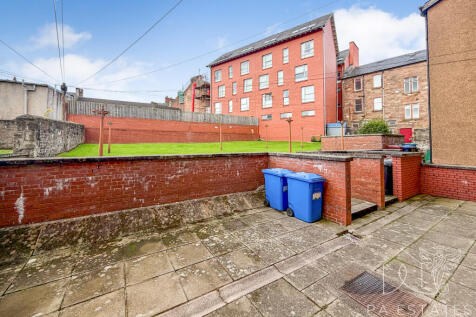 Rear communal.