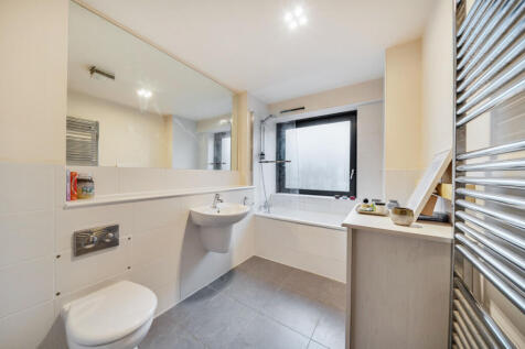 1389360-4-6943ea2...