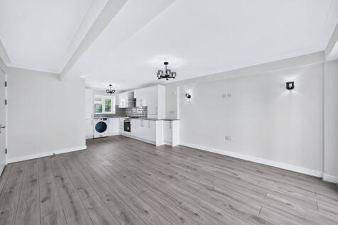 Kitchen/Reception