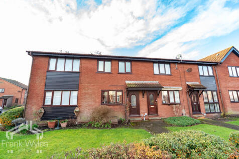 Lytham St Annes, FY8 - property photo
