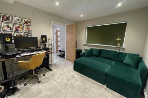 Great Benty, West Drayton, UB7 photo 4