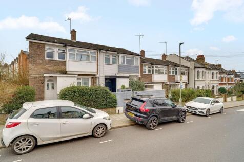 SwaffieldRoad68-115.jpg