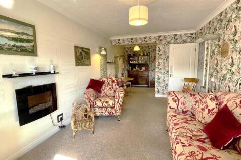 ormeside grange 41 lounge dining.jpg