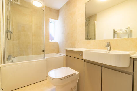 Partridge Road, St. Albans, Hertfordshire, AL3 photo 4