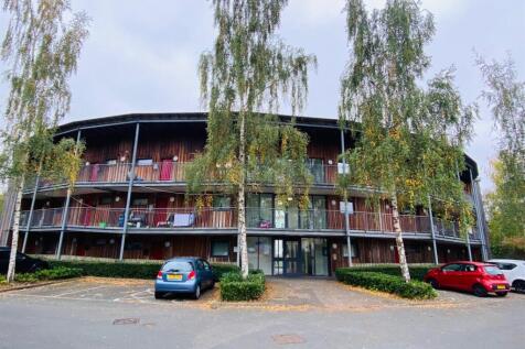 Huddersfield, HD4 - property photo