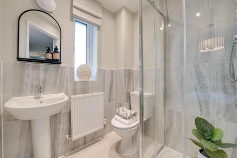 Ensuite.jpeg