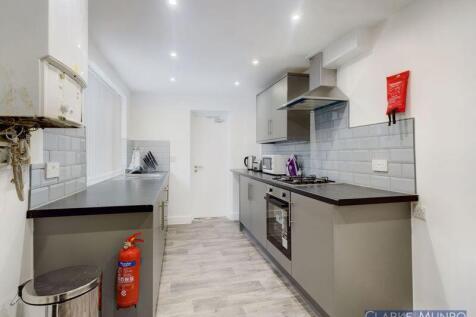 STUDENT HOUSE SHARE ON Crescent Road, Middlesbrough photo 4