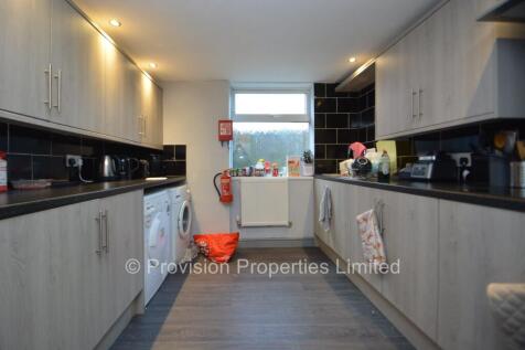 Queens Road, Hyde Park, Leeds, LS6 photo 5