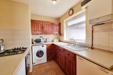 Kitchen:
