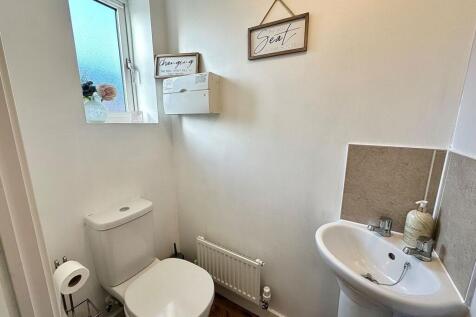 Balmoral Close, St. Crispin, Northampton NN5 photo 5