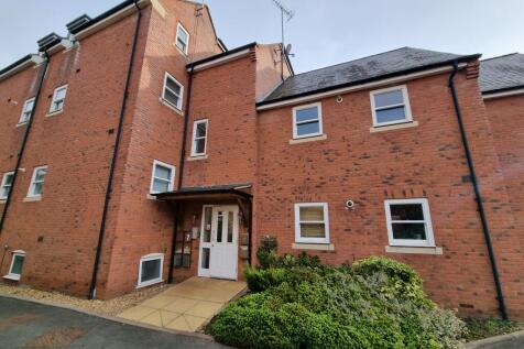 2-bed flat on Avoncroft Court, Leamington Spa, £1,325/mo