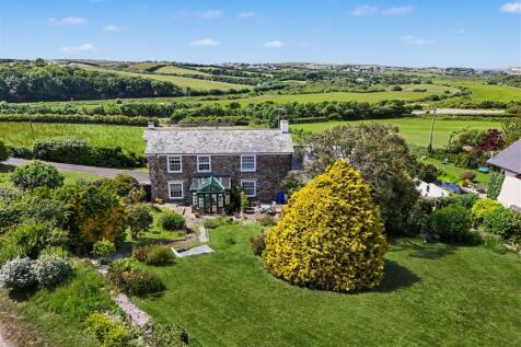 Hele Farmhouse