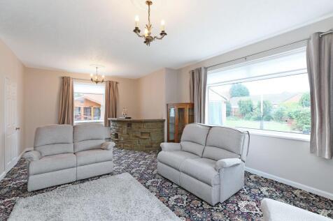Hill Top House, Batley Road, Tingley WF3 photo 5