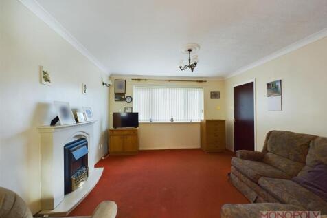 CAM01979G0-PR0380-STILL006.jpg