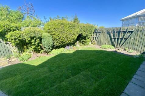Bramleys Estate Agents - Dunbottle Way - Mirfield 