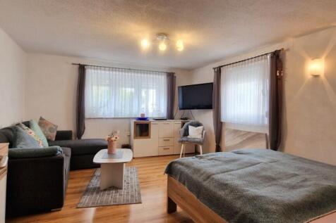 Altbau - EG - Wohnen/Gast/Schlafen/Kind