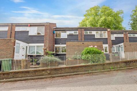 01-fb2cJHPropWorld - 53 Ormanton Road - 2-medium.j